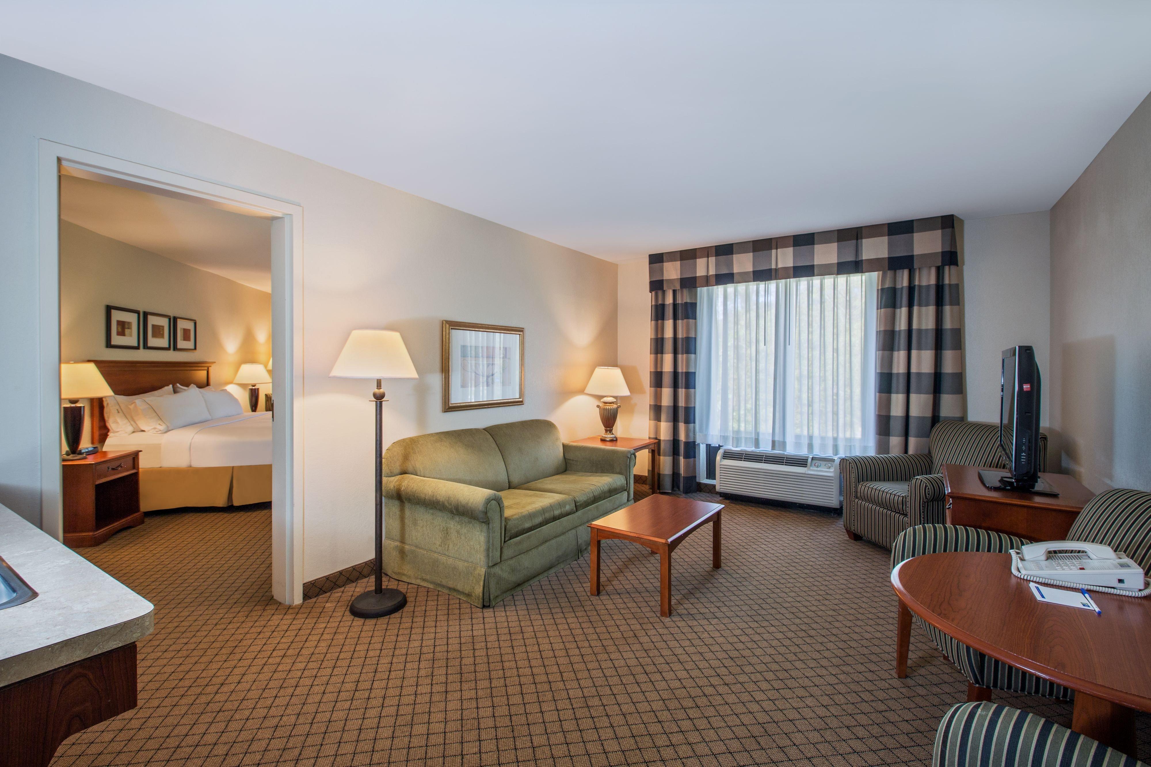 Express & Jackson - By Ihg Flowood