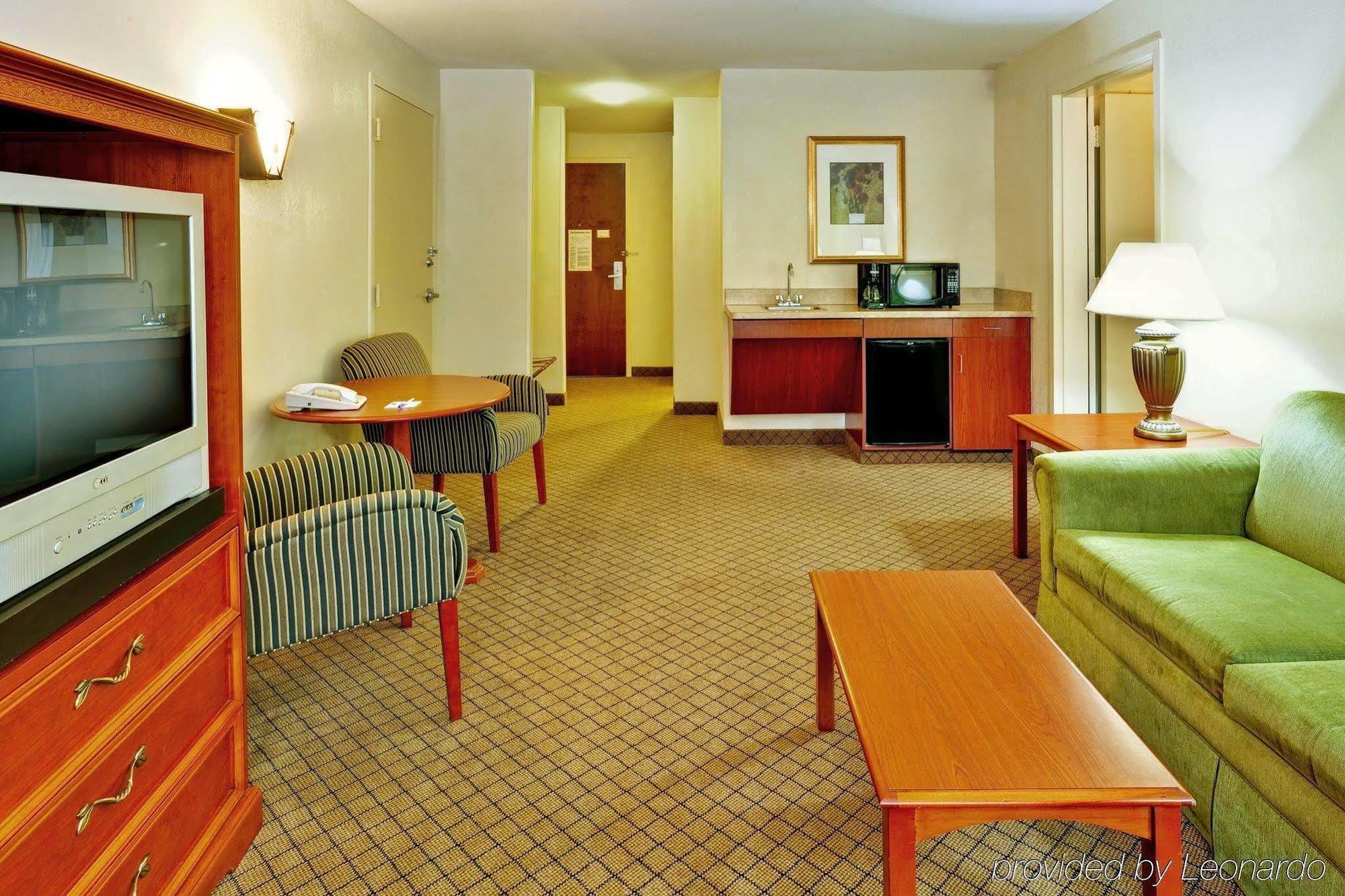 Holiday Express & Jackson - By Ihg Hotel Flowood