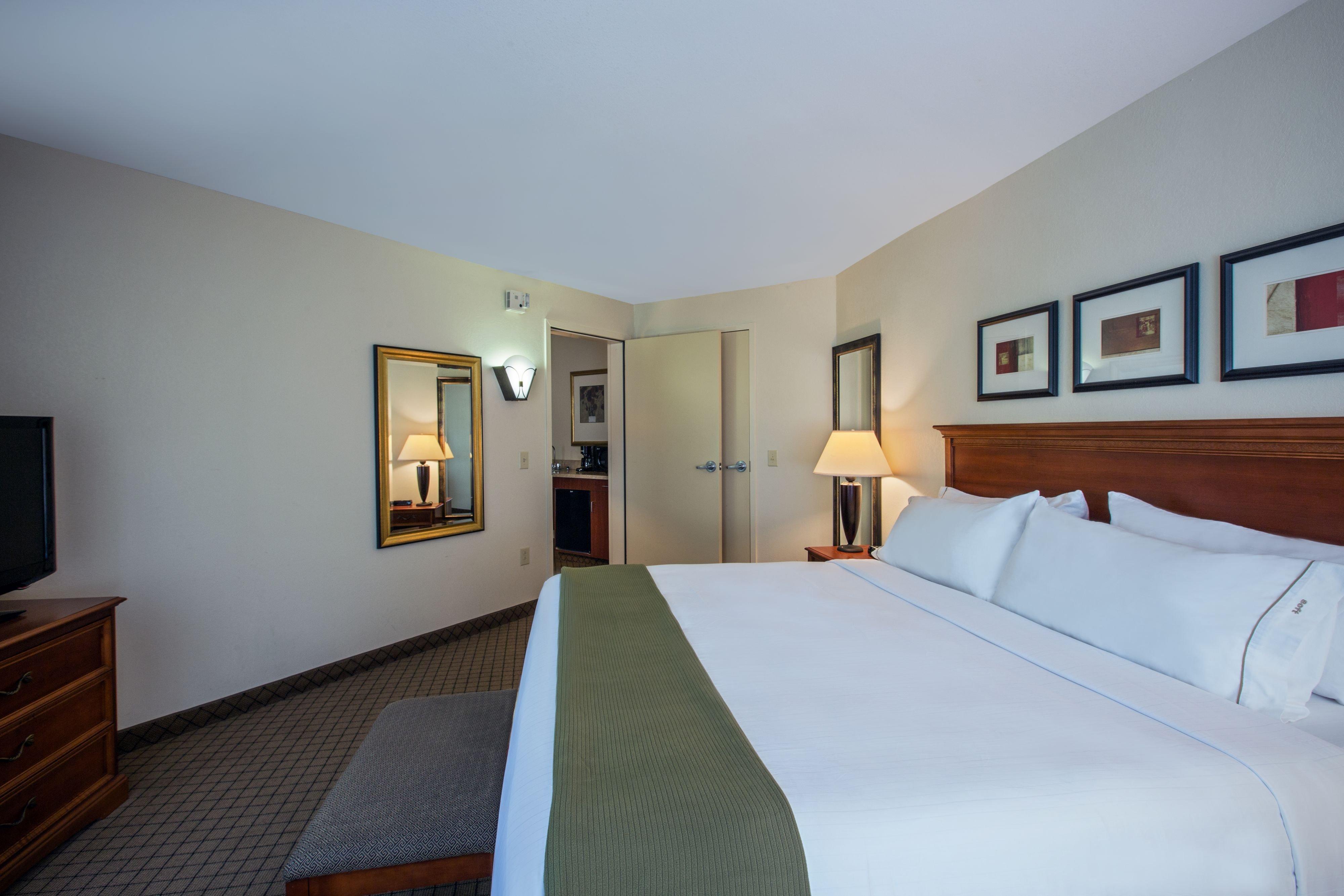 Express & Jackson - By Ihg 2* Flowood